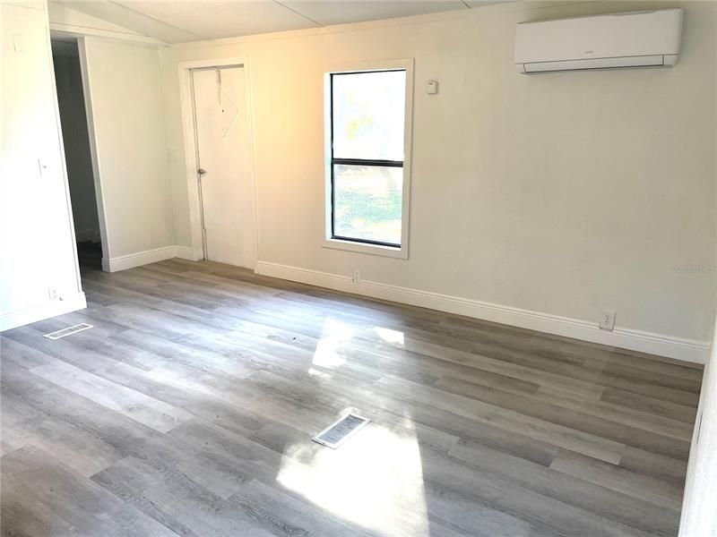 Vendido Recientemente: $77,000 (2 camas, 1 baños, 616 Pies cuadrados)