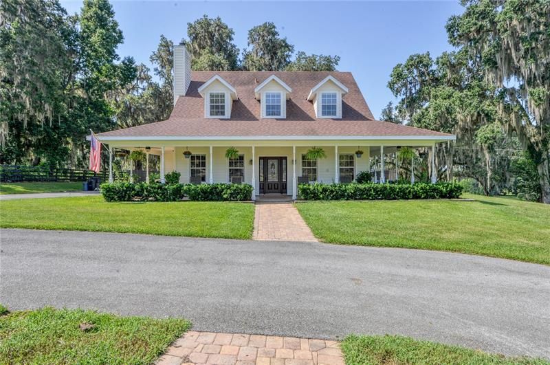 Recently Sold: $1,399,000 (3 beds, 2 baths, 2076 Square Feet)