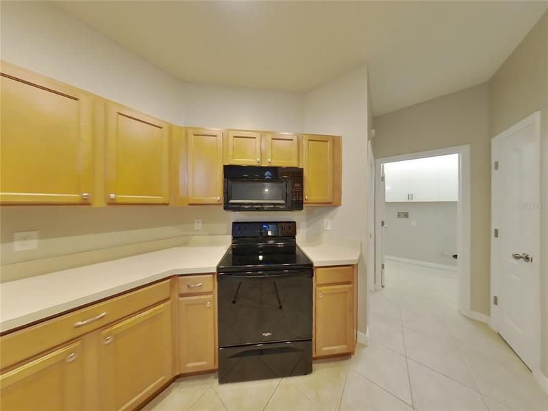 Recently Rented: $2,319 (3 beds, 2 baths, 1691 Square Feet)