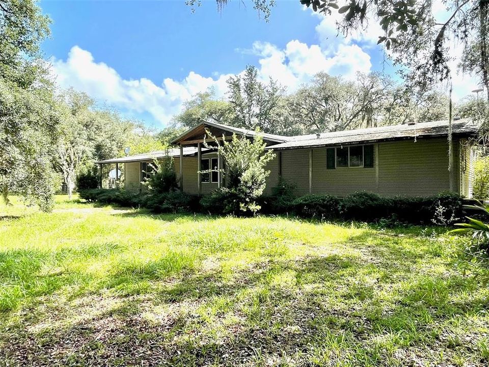 Recently Sold: $269,950 (3 beds, 2 baths, 1686 Square Feet)