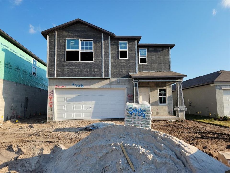 最近售出: $430,245 (6 贝兹, 3 浴室, 2580 平方英尺)