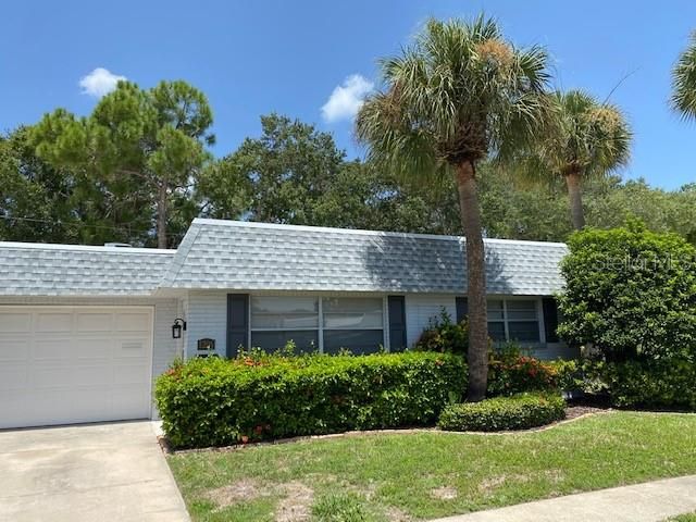 Recently Sold: $215,000 (2 beds, 2 baths, 1124 Square Feet)