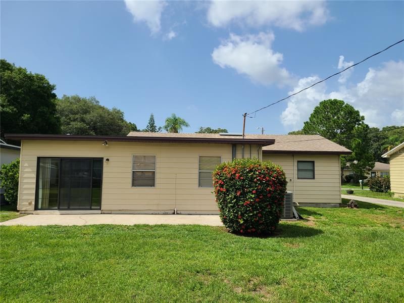 Recently Sold: $289,000 (2 beds, 1 baths, 1217 Square Feet)