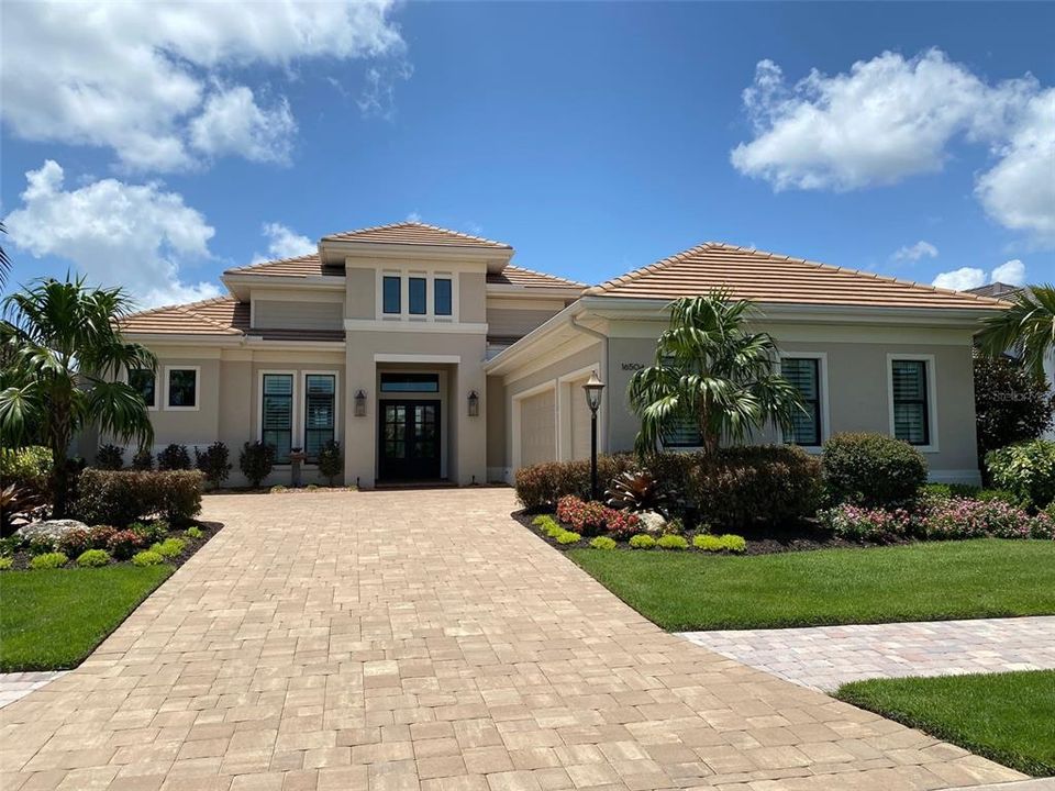 Recently Sold: $2,295,000 (3 beds, 4 baths, 3054 Square Feet)