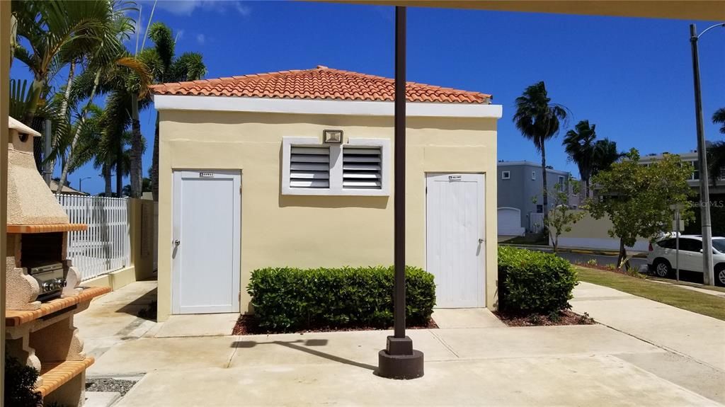 Recently Sold: $320,000 (4 beds, 2 baths, 2200 Square Feet)