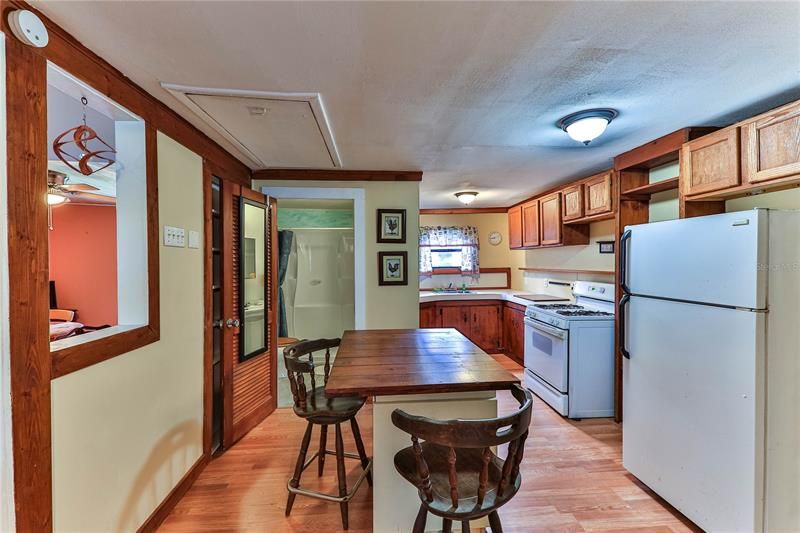 Recently Sold: $99,000 (1 beds, 1 baths, 775 Square Feet)