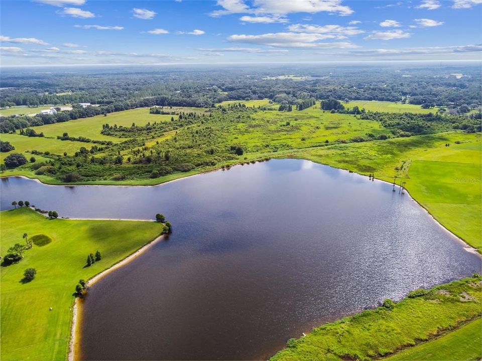 37 acre private lake Hendry