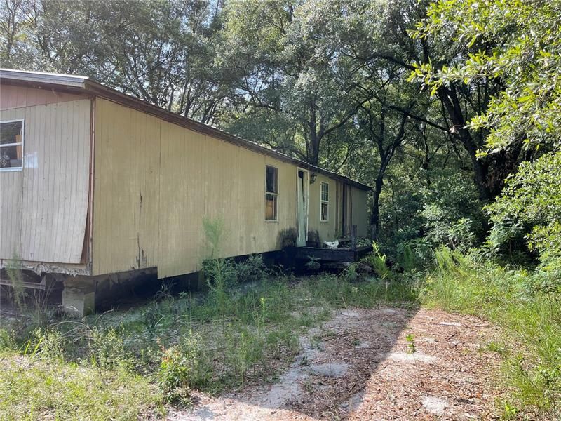 Recently Sold: $165,000 (2 beds, 1 baths, 1089 Square Feet)