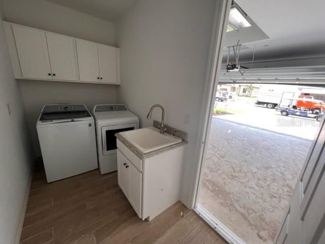 Recently Sold: $800,577 (3 beds, 2 baths, 2061 Square Feet)