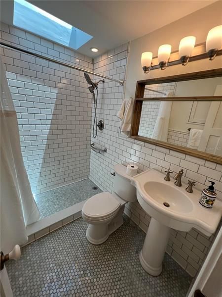 Недавно арендовано: $3,900 (3 спален, 3 ванн, 1348 Квадратных фут)