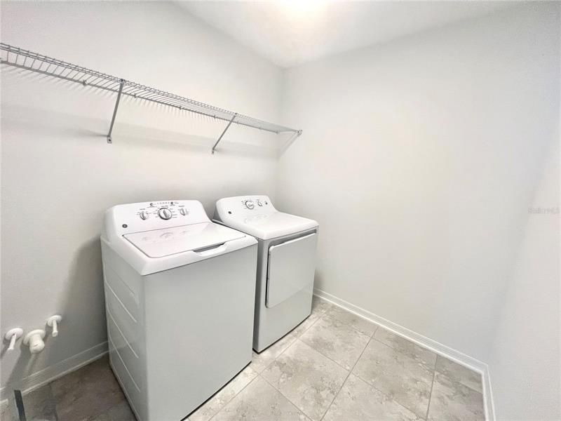 Недавно арендовано: $3,200 (4 спален, 3 ванн, 2585 Квадратных фут)