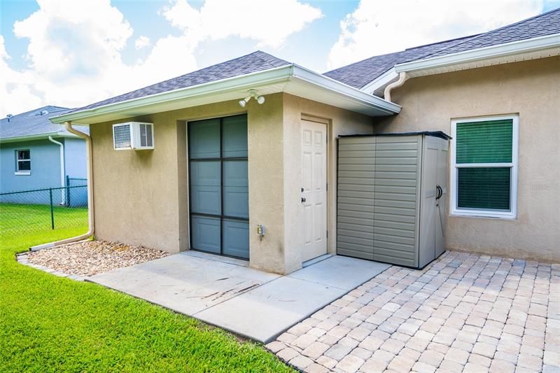Recently Sold: $549,900 (3 beds, 2 baths, 2137 Square Feet)