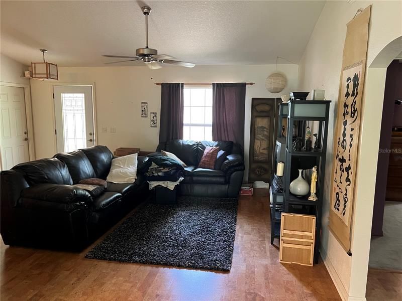 Recently Sold: $249,000 (2 beds, 2 baths, 1263 Square Feet)