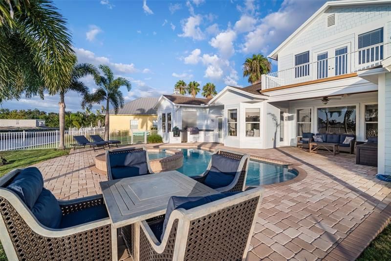 Recently Sold: $1,299,000 (4 beds, 3 baths, 3567 Square Feet)