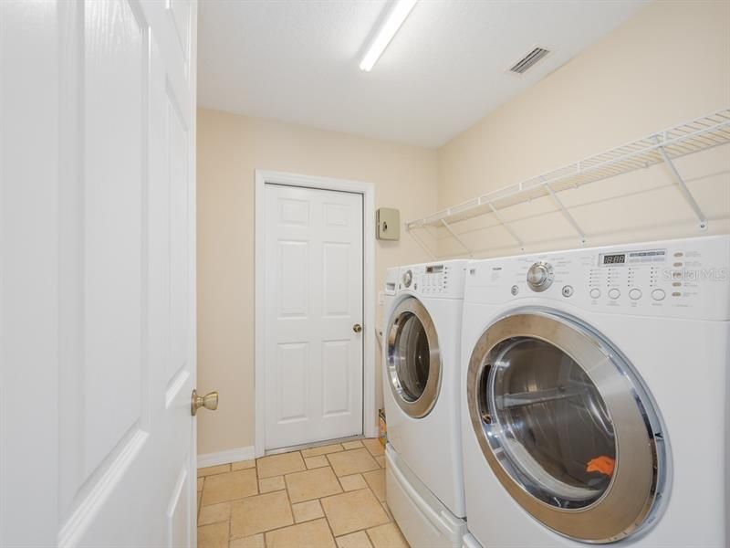 Washer/Dryer combo is on generator. Separate dryer included too.