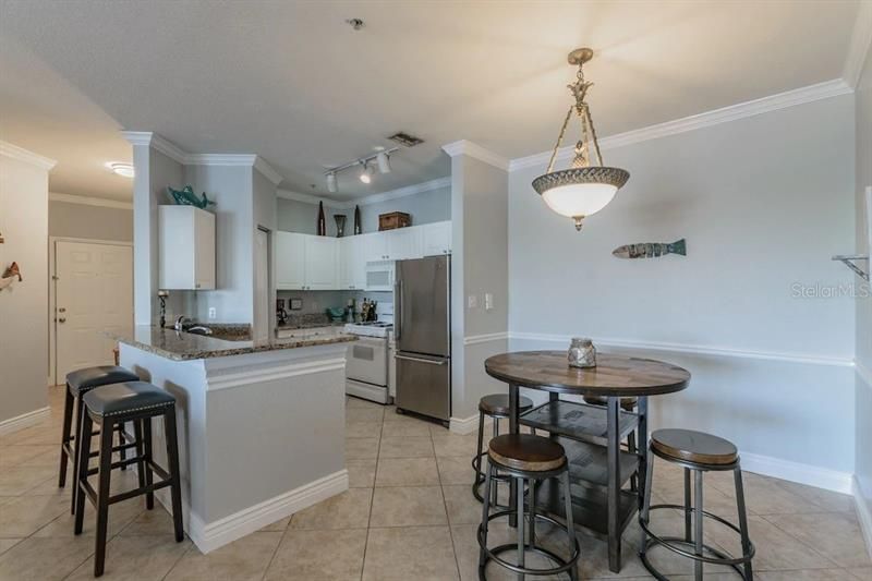 Kitchen / Dining Area