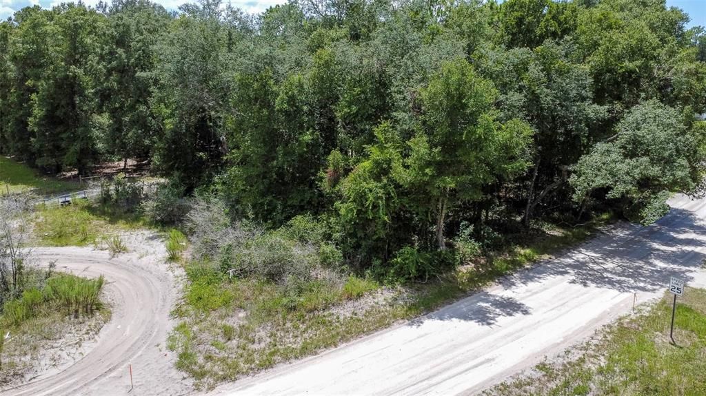 最近售出: $48,000 (0.23 acres)