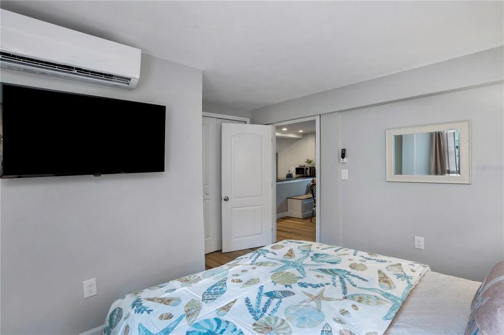 For Rent: $5,000 (3 beds, 2 baths, 1236 Square Feet)