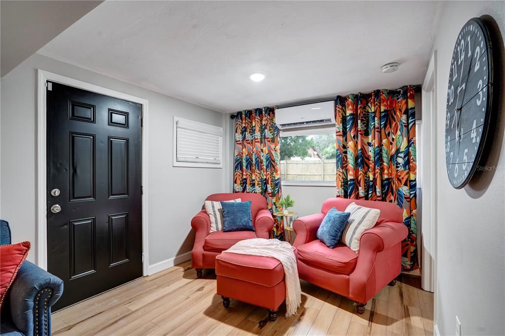 For Rent: $5,000 (3 beds, 2 baths, 1236 Square Feet)