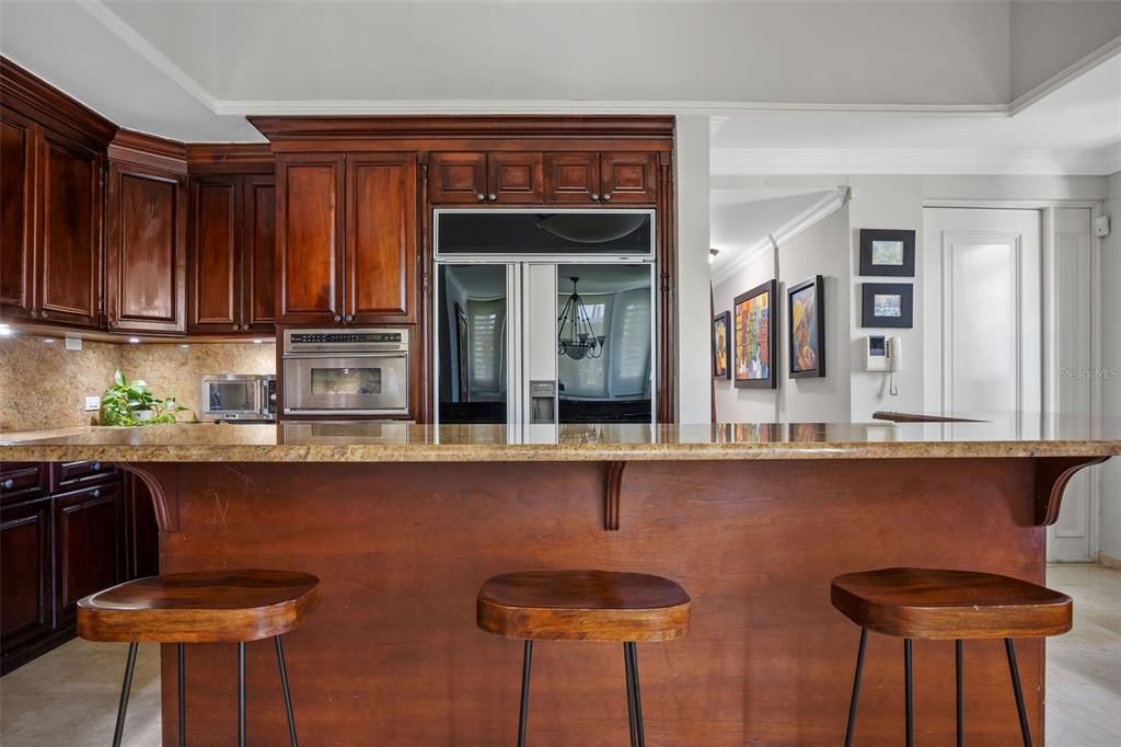 Recently Sold: $1,995,000 (5 beds, 5 baths, 4740 Square Feet)