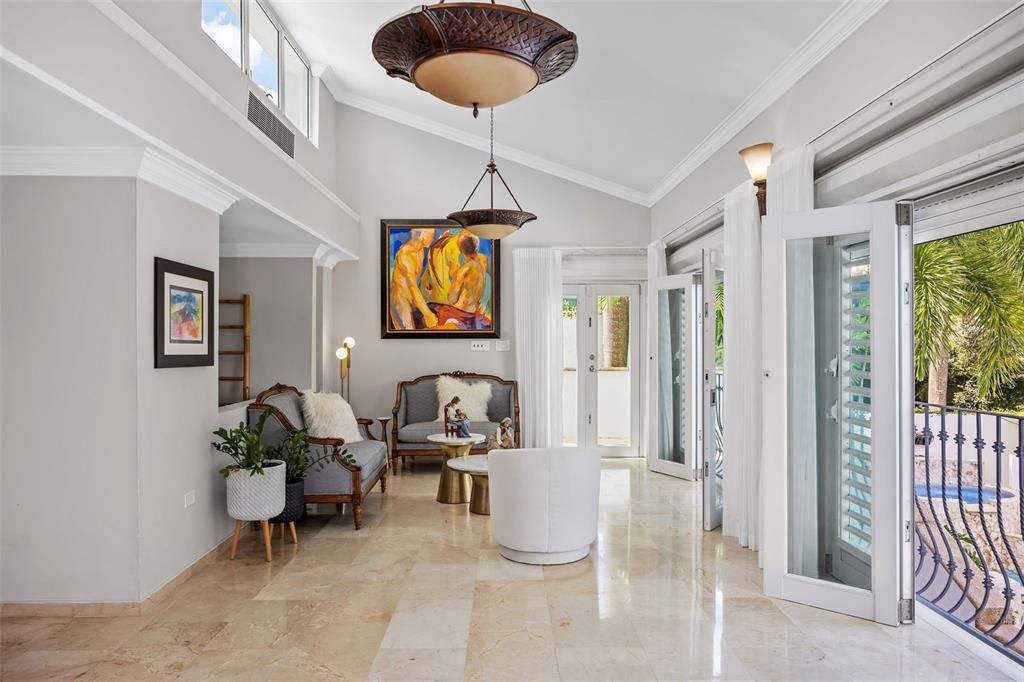 Recently Sold: $1,995,000 (5 beds, 5 baths, 4740 Square Feet)