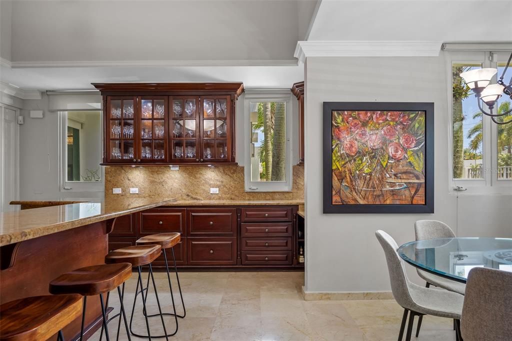 Recently Sold: $1,995,000 (5 beds, 5 baths, 4740 Square Feet)