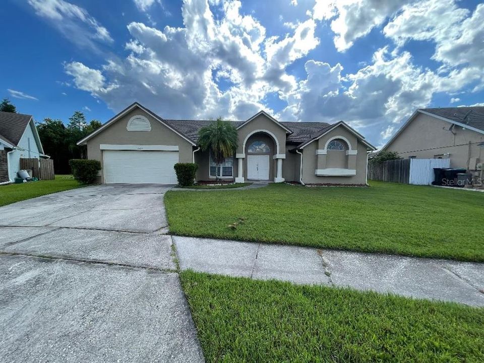 Vendido Recientemente: $395,000 (3 camas, 2 baños, 1969 Pies cuadrados)