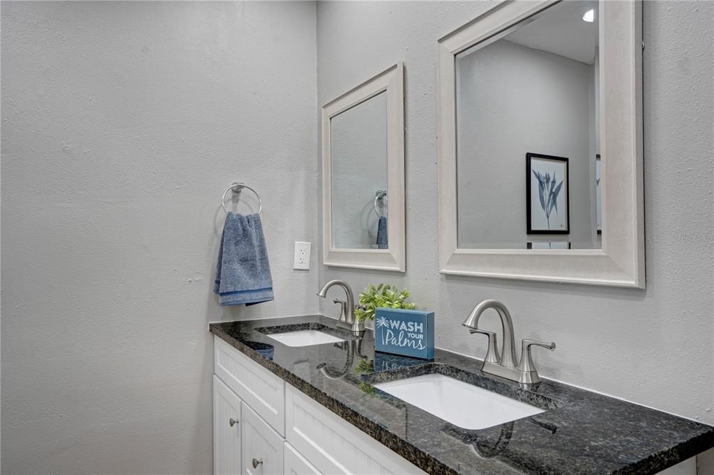 For Rent: $5,000 (3 beds, 2 baths, 1350 Square Feet)