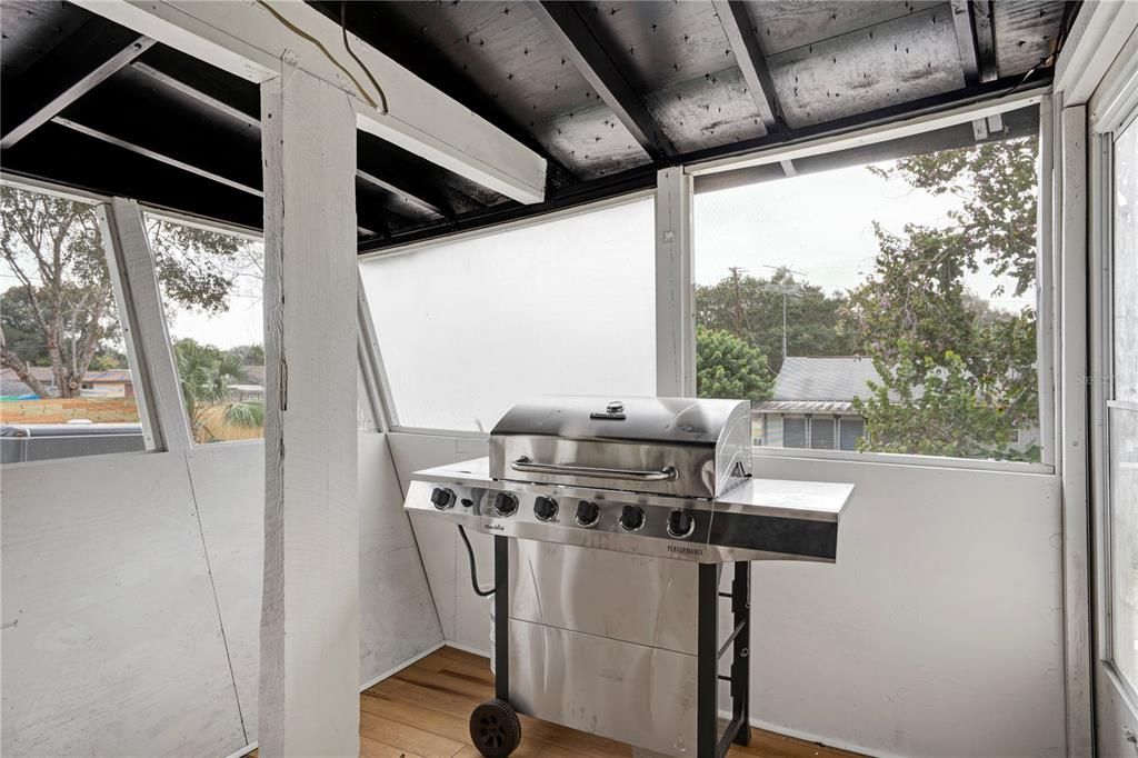 For Rent: $5,000 (3 beds, 2 baths, 1350 Square Feet)