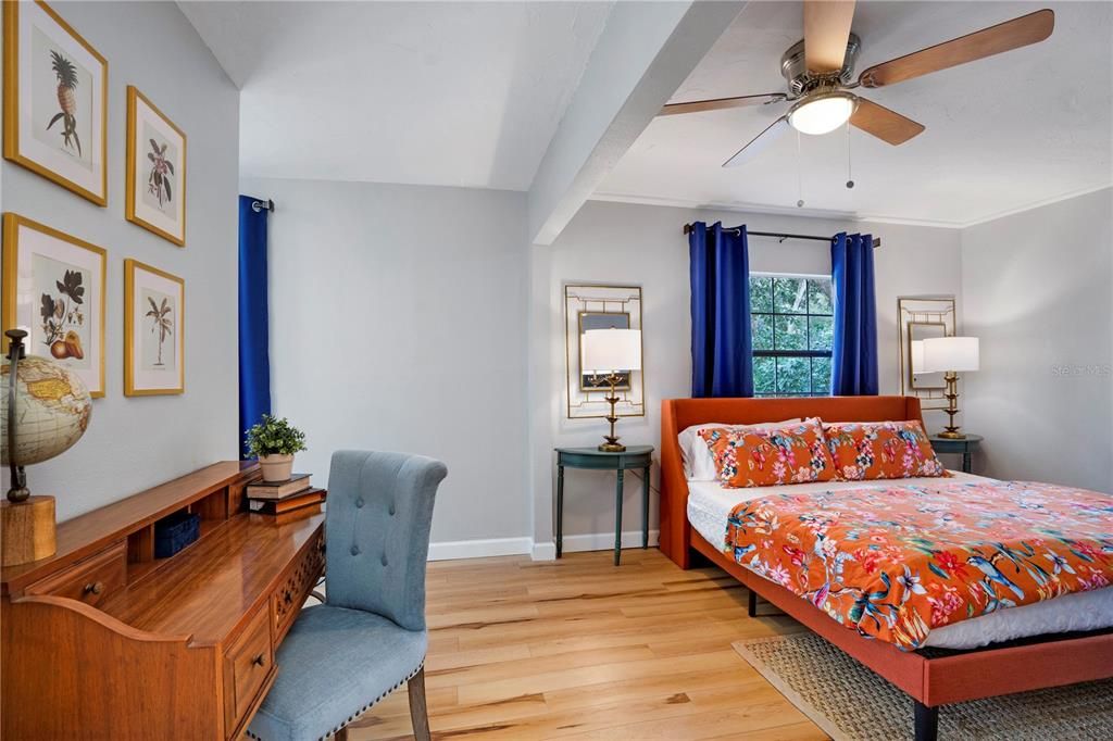 For Rent: $5,000 (3 beds, 2 baths, 1350 Square Feet)