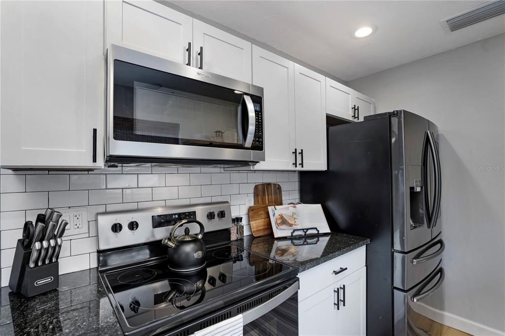 For Rent: $5,000 (3 beds, 2 baths, 1350 Square Feet)