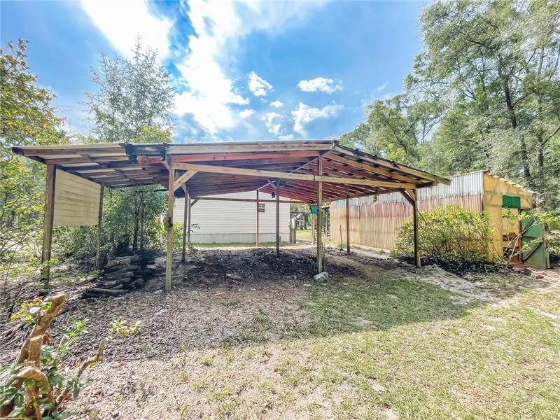 Recently Sold: $220,000 (3 beds, 2 baths, 1715 Square Feet)