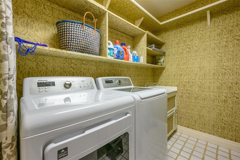SEPARATE INSIDE LAUNDRY ROOM