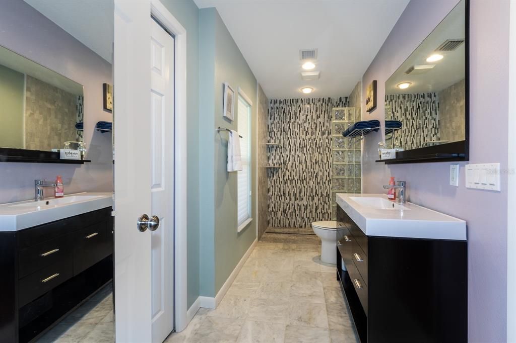 Elegant master bath