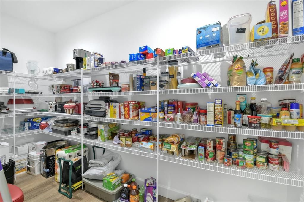 WALK-IN PANTRY