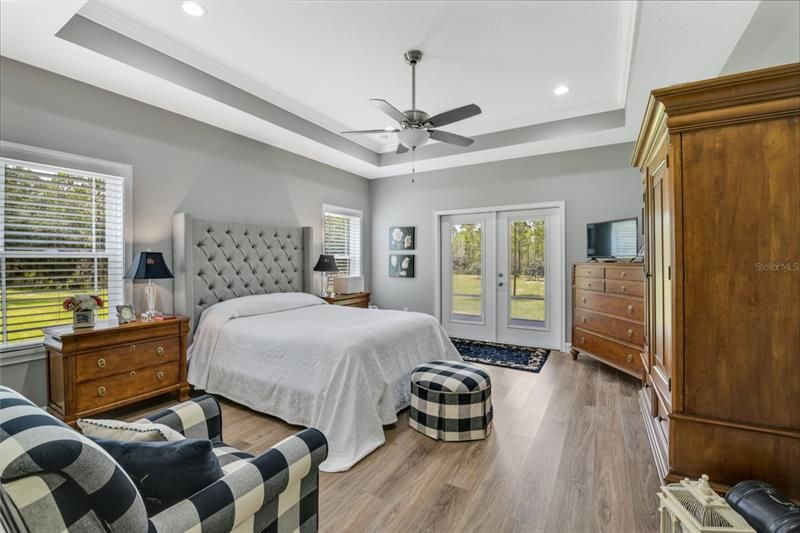 MASTER SUITE WITH FRENCH DOORS TO BACK