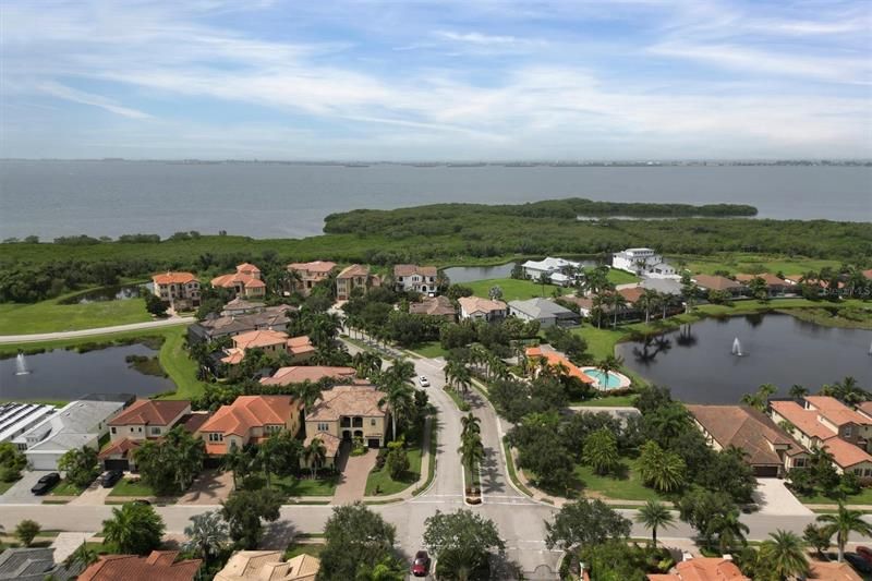 Recently Sold: $1,600,000 (5 beds, 4 baths, 3695 Square Feet)