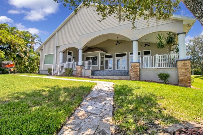 Recently Sold: $759,000 (4 beds, 3 baths, 3924 Square Feet)