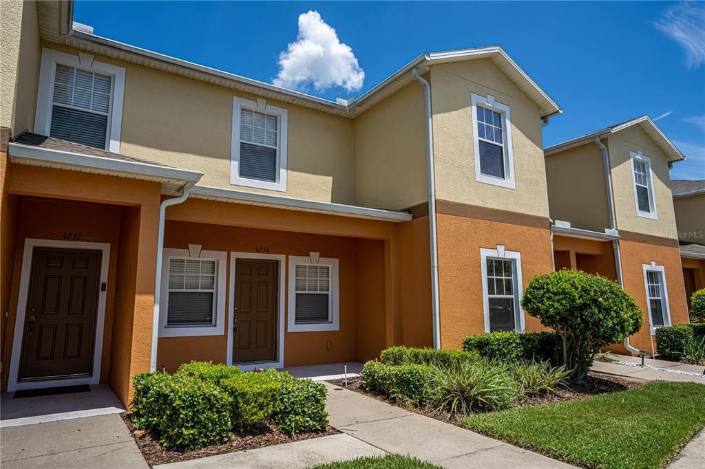 Recently Sold: $225,000 (2 beds, 2 baths, 1224 Square Feet)