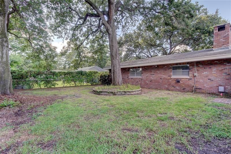 Recently Rented: $4,000 (4 beds, 2 baths, 2328 Square Feet)