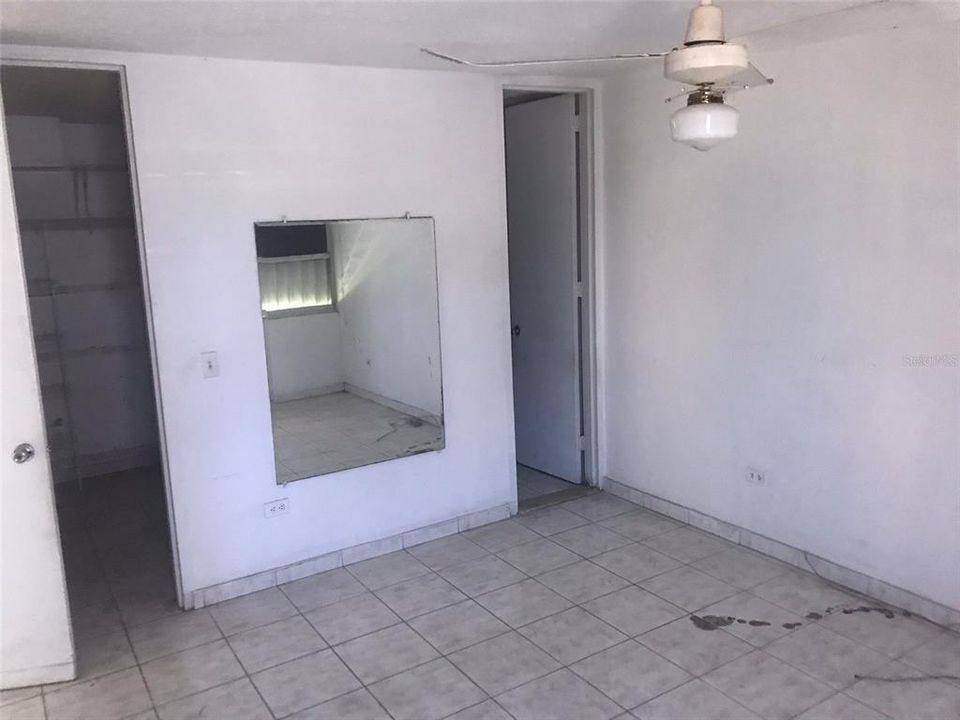 Vendido Recientemente: $117,000 (2 camas, 2 baños, 1006 Pies cuadrados)