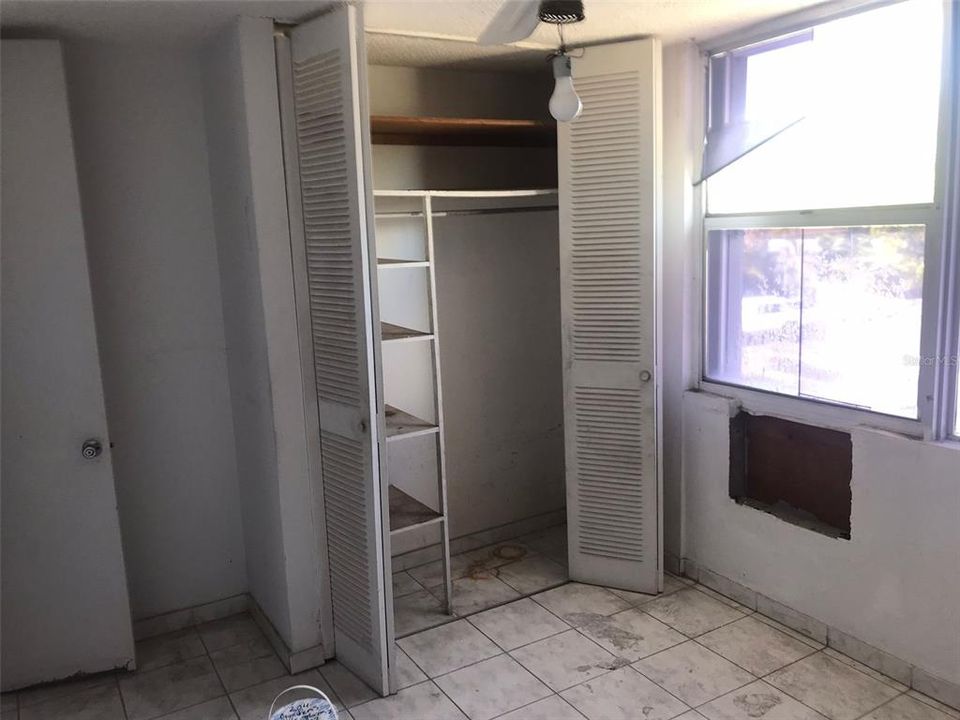 Vendido Recientemente: $117,000 (2 camas, 2 baños, 1006 Pies cuadrados)