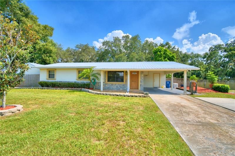 Recently Sold: $310,000 (3 beds, 2 baths, 1626 Square Feet)