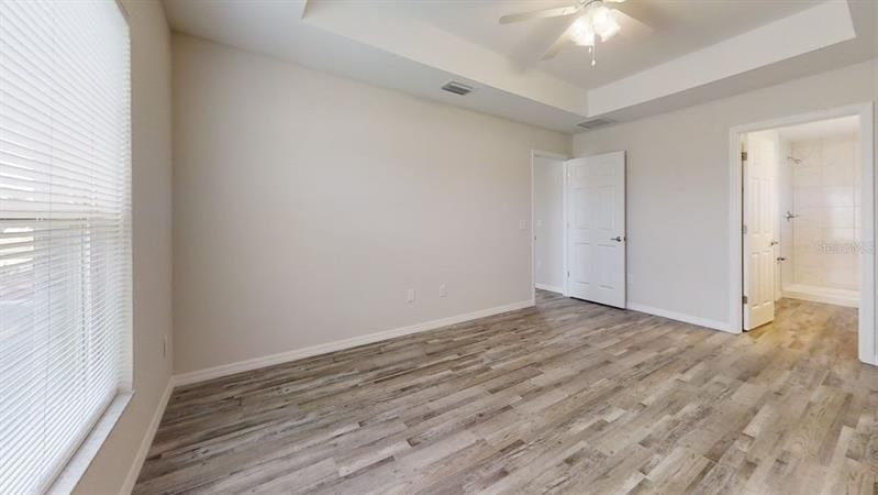 Recently Rented: $1,945 (4 beds, 2 baths, 1617 Square Feet)