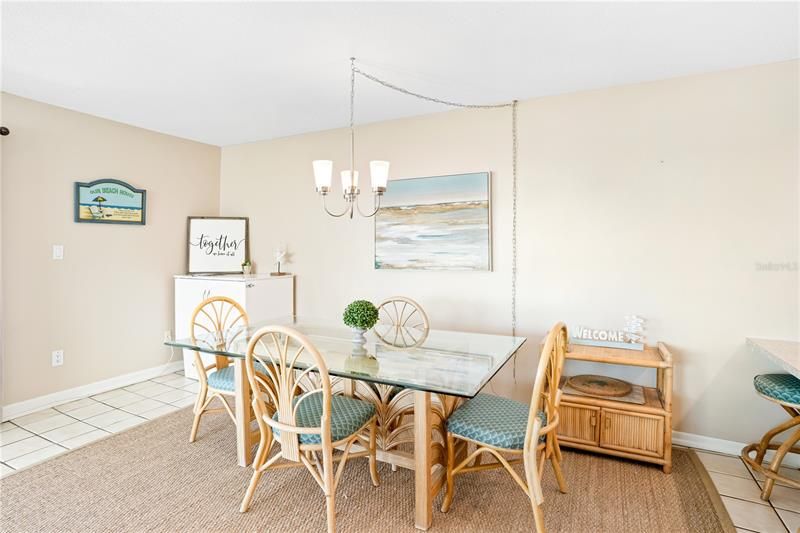 Recently Sold: $825,000 (2 beds, 2 baths, 1100 Square Feet)