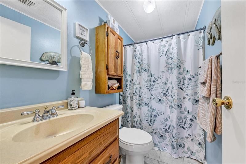 Recently Sold: $235,000 (2 beds, 2 baths, 936 Square Feet)