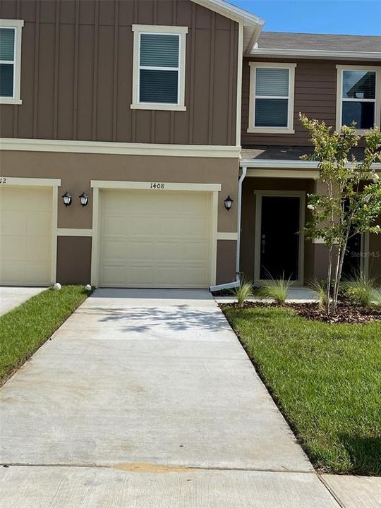 Recently Sold: $294,276 (3 beds, 2 baths, 1371 Square Feet)