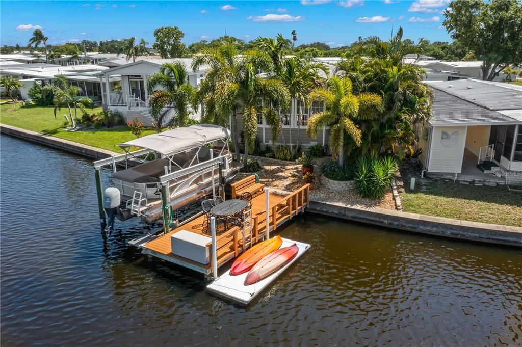 Vendido Recientemente: $449,000 (2 camas, 2 baños, 1722 Pies cuadrados)