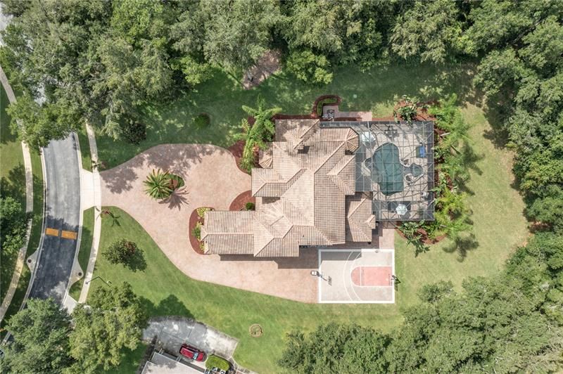 Recently Sold: $1,750,000 (5 beds, 4 baths, 5316 Square Feet)