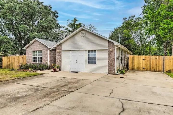 Recently Sold: $314,900 (4 beds, 2 baths, 1766 Square Feet)